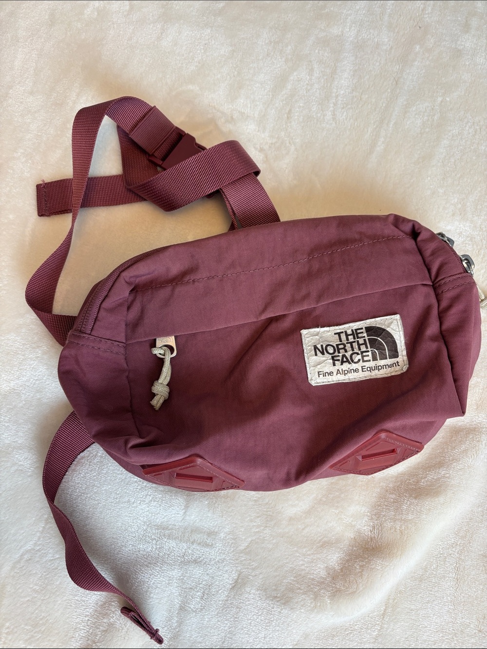 Vintage The North Face Maroon Crossbody Waist/Fanny Bag- Get outside!